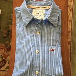 HOLLISTER LONG-SLEEVE SHIRT